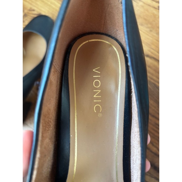 Vionic Carmel Block Heel Pumps Black Leather Women's Shoes 9 - Picture 10 of 12